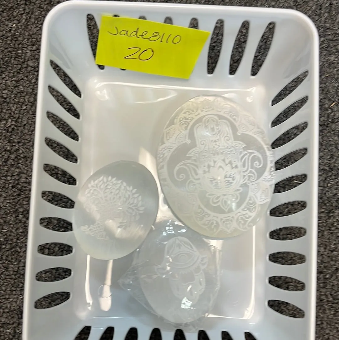 #20 - CLEARANCE SALE* ALL SALES FINAL - @jade8110