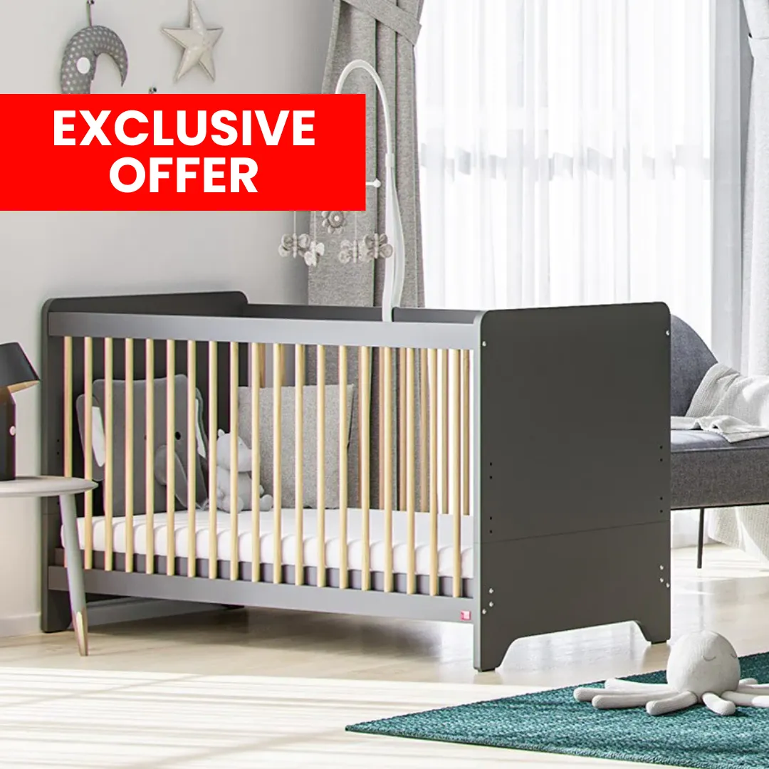 Leaf Graphite Cot, Compactum & Changer Bundle
