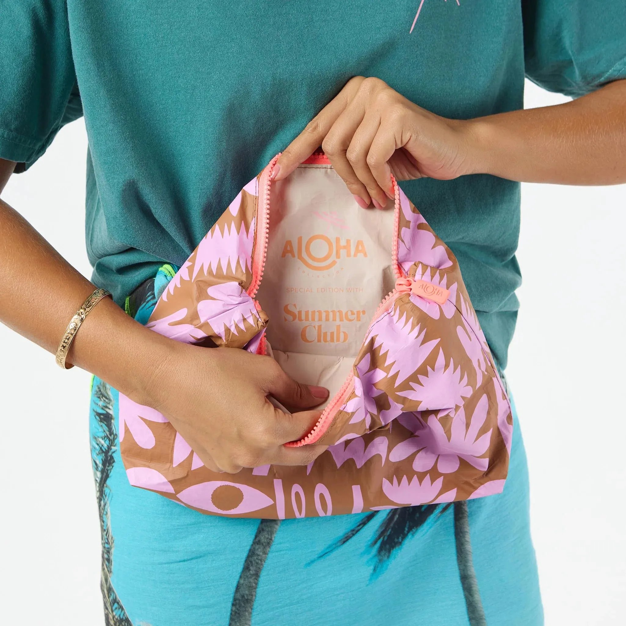 Summer Club Mid Pouch