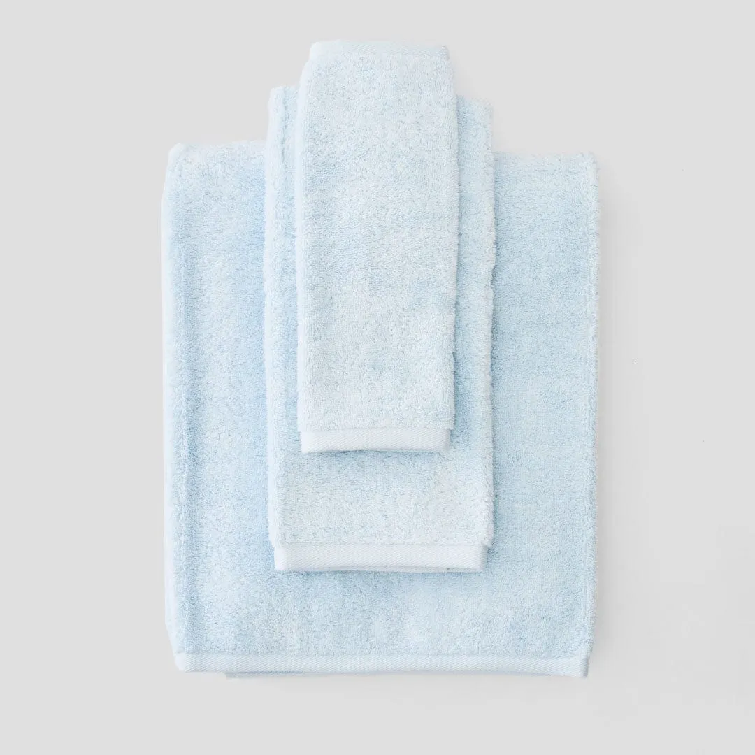 Weezie Basic Bath Sheet Linen Closet Bundle (24 pieces)