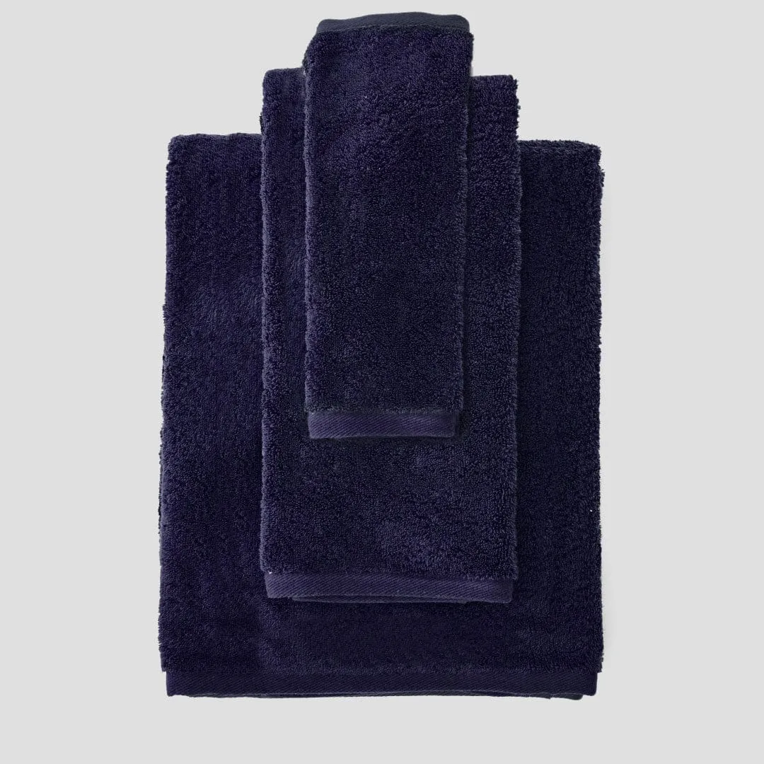 Weezie Basic Bath Sheet Linen Closet Bundle (24 pieces)