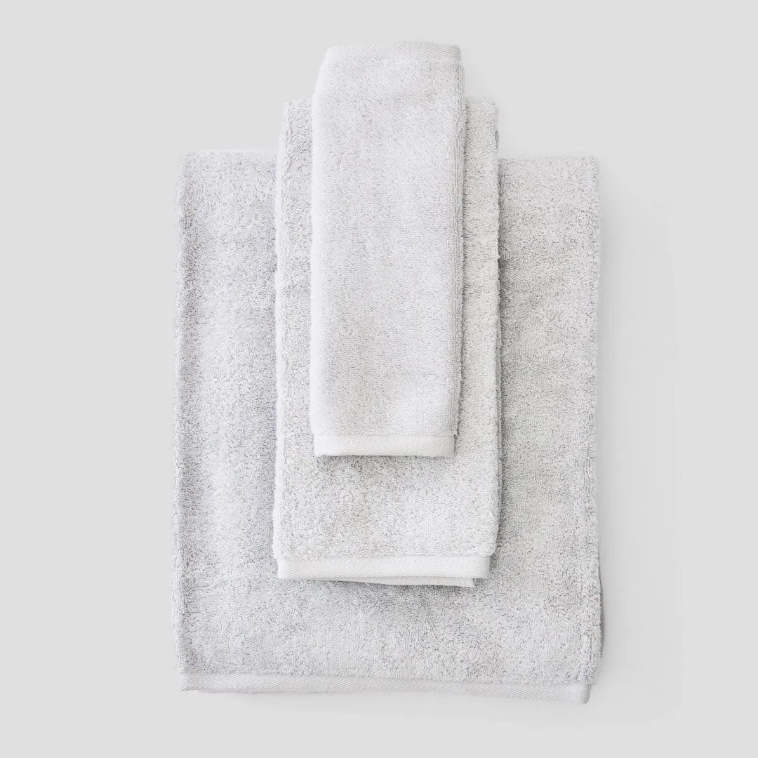 Weezie Basic Bath Sheet Linen Closet Bundle (24 pieces)