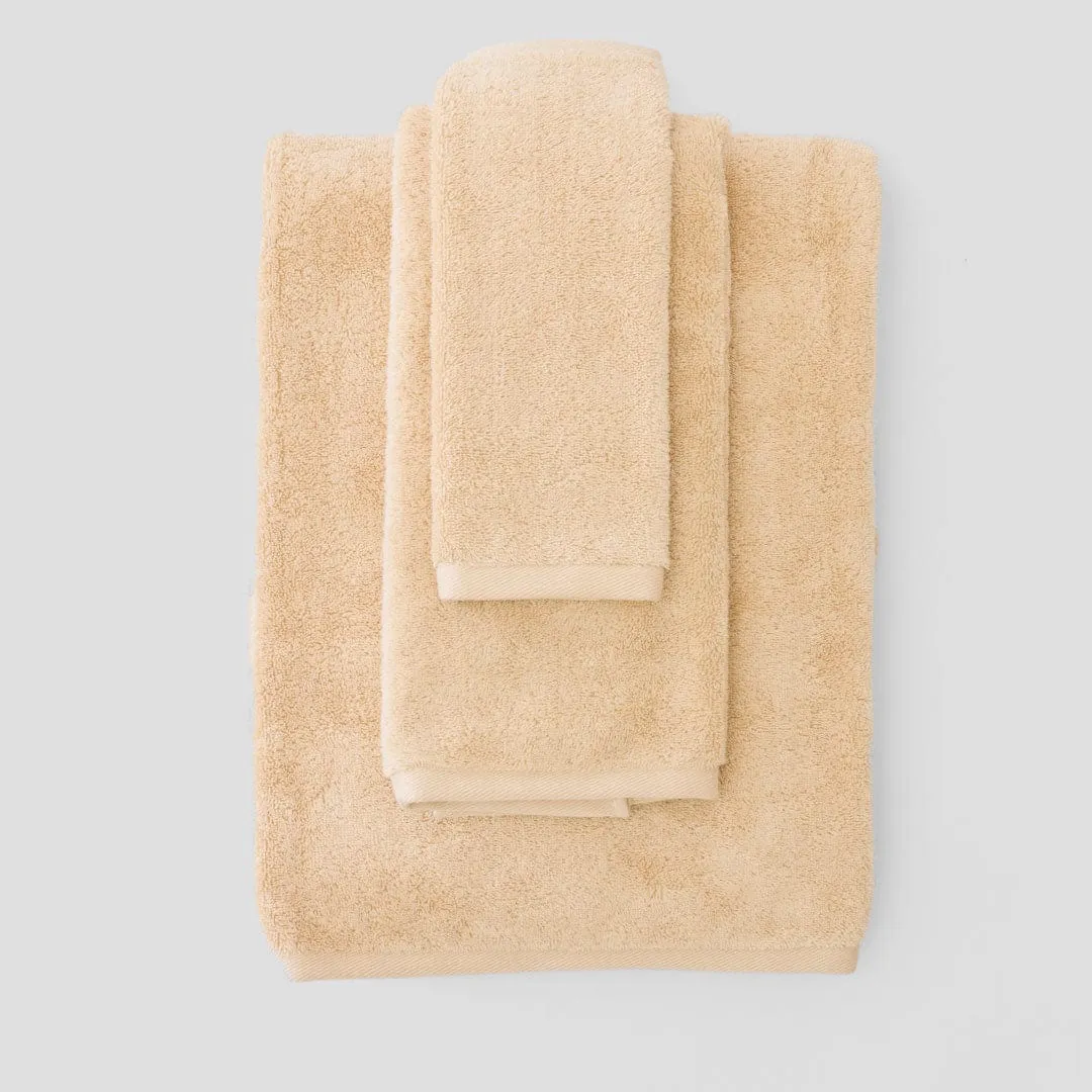 Weezie Basic Bath Sheet Linen Closet Bundle (24 pieces)