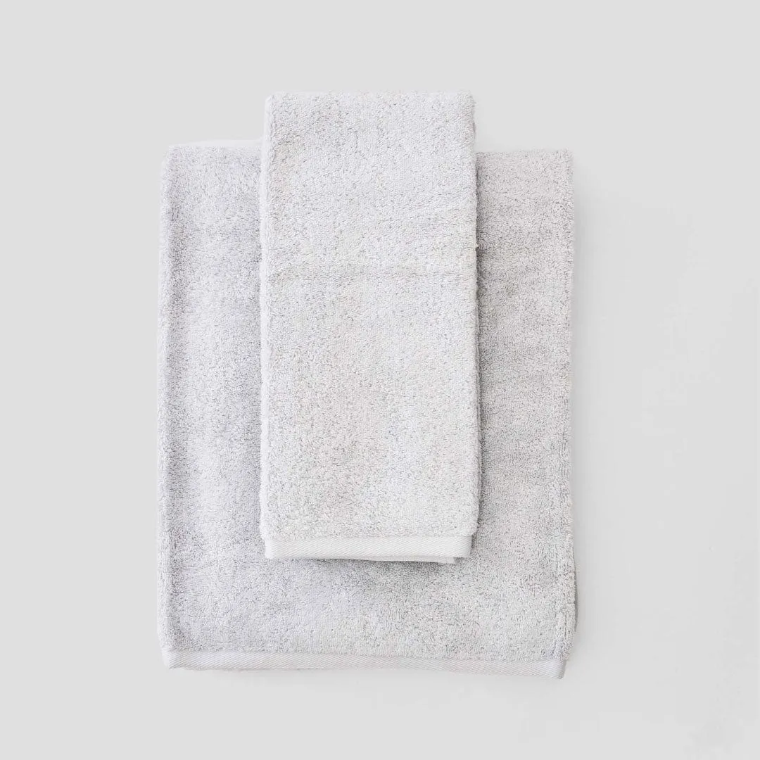 Weezie Basic Bath Sheet Linen Closet Bundle (24 pieces)